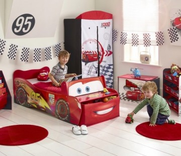 Disney Cars McQueen Auto-Peuterbed